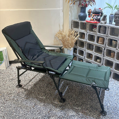 Camping Lounge Chair with Detachable Footrest, Portable Folding Reclining Camping Chair with Adjustable backrest for Indoor and Outdoor Camping Beach Hiking Fishing, Green+black